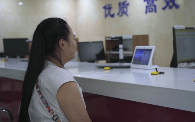 认虐犬打犬爬完泰山后狗狗体检健康希望它能尽早回到身边pg电子模拟器“带导盲犬夜爬泰山”当事人再发声：否(图8)